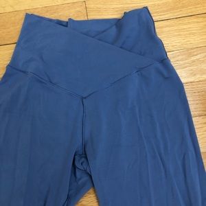 Aerie Cropped 7/8th Blue Crossover Leggings